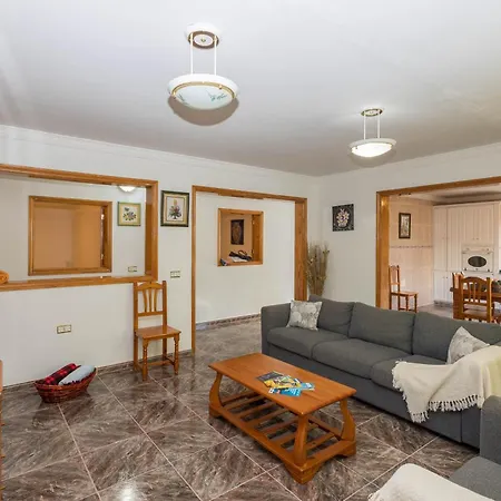 5br Llanos - Pool & Garden San Nicolas