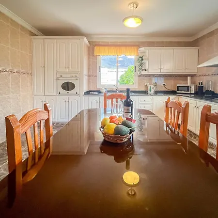 5br Llanos - Pool & Garden Chalet